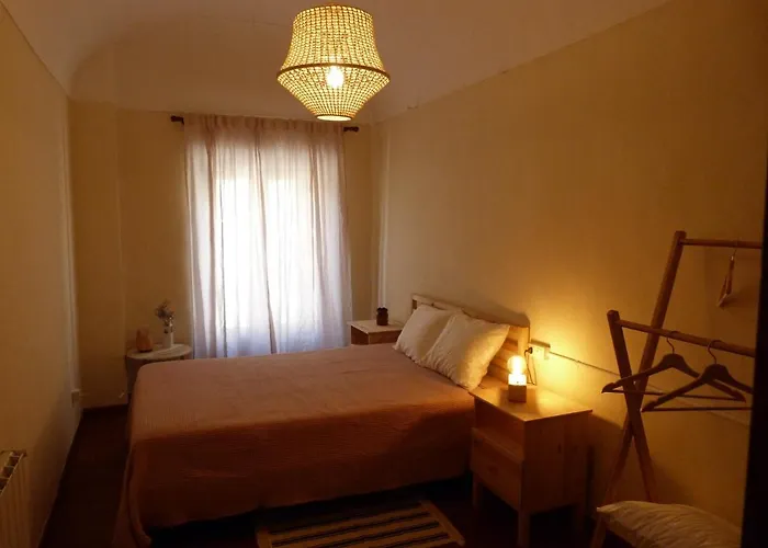 Les Magranes Bed & Breakfast